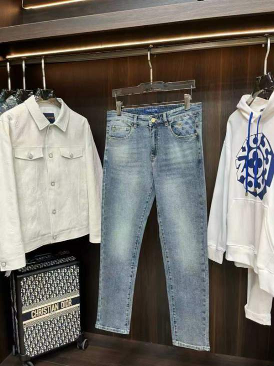 Picture of LV Jeans Long _SKULVsz30-408qx11111825